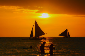 Fototapeta na wymiar sunset in Boracay island