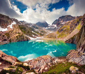 Panele Szklane  Colorful summer morning on the Lac Blanc lake with Belvedere peack on background, Chamonix location. Beautiful outdoor scene in Vallon de Berard Nature Preserve, Graian Alps, France, Europe.