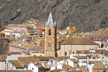 Fototapeta na wymiar Torre en Cuenca, Castilla la Mancha