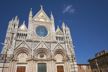 Fototapeta na wymiar cathedral of Siena, Duomo di Santa Maria Assunta, wide-angle view