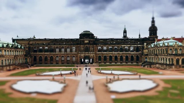 Timelapse video of the garden of the famous Zwinger in Dresden, Germany.