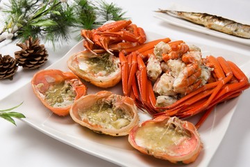 Steamed Snow Crab