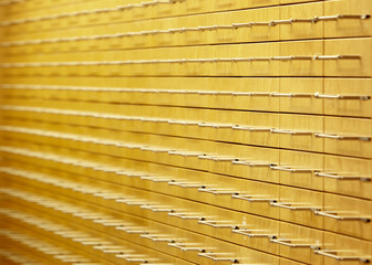 Apothekenschrank Schubalden gelb