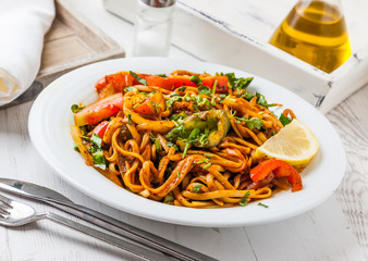 A meal of vegetarian stir-fried chow mein.