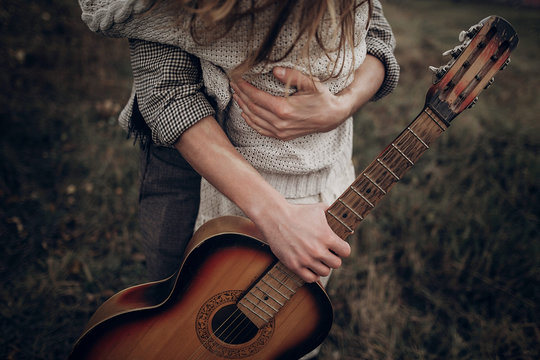 Couple With Guitar Images – Browse 35,036 Stock Photos, Vectors, and Video  | Adobe Stock