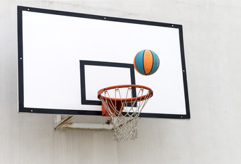 Naklejka premium Color basketball