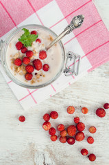 Yoghurt with wild strawberries