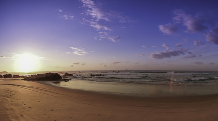 Fototapeta na wymiar kylies beach sunrise