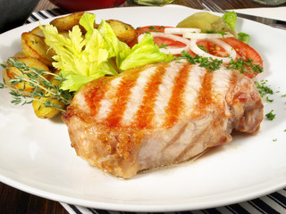 Schweinerückensteak vom Grill