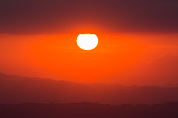 Fototapeta premium Sunset over the mountains a beautiful time.