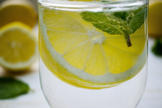 Lemon slice in a glass lemon juice