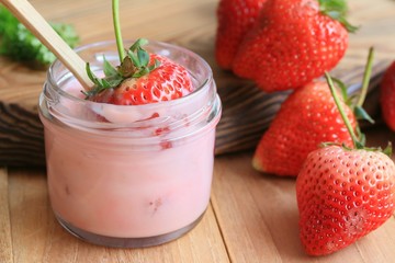 yogurt smoothie with strawberry