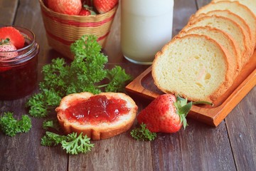 Strawberry jam with bread