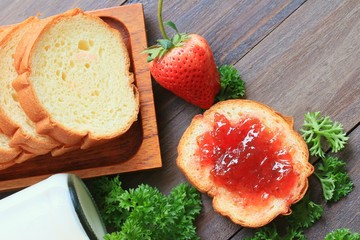 Strawberry jam with bread