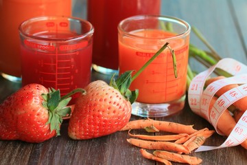 Strawberry and carrot juice