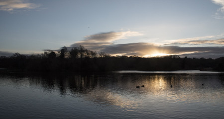 Fototapeta na wymiar sunrise lake