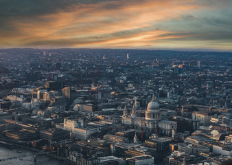 Obraz premium London aerial view at sunset.