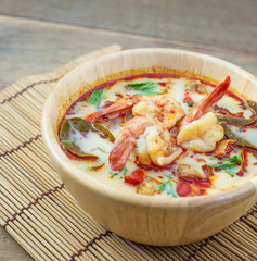 Tom yum kung on wood table