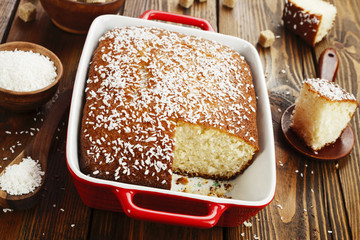 Semolina pie with coconut