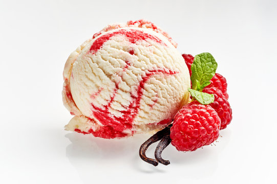 Gourmet Italian stacciatella chocolate ice cream