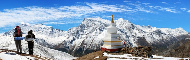 Panoramisch uitzicht op het Annapurna-gebergte