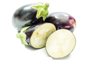 Aubergine isoliert 
