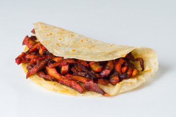 Gringa (taco de harina con carne de cerdo)