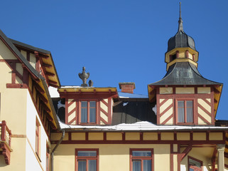 The roof, lit by the sun