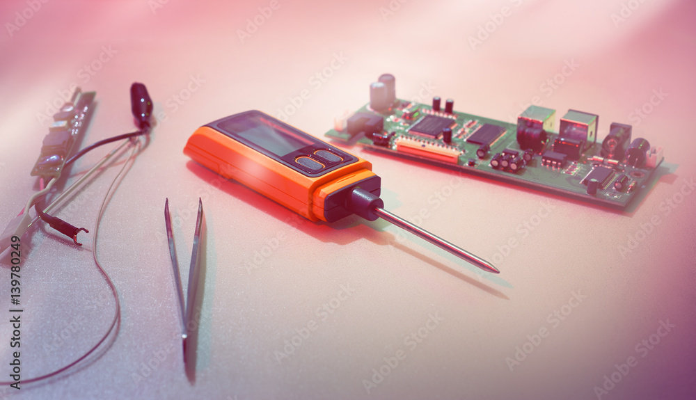 Poster tools for examining and reparing of faulty electronics