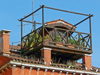 Fototapeta premium Picturesque roof-garden in Venice