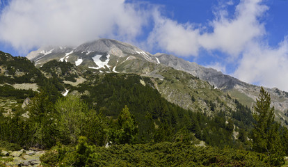 Obraz premium High mountain in morning time. Beautiful natural landscape