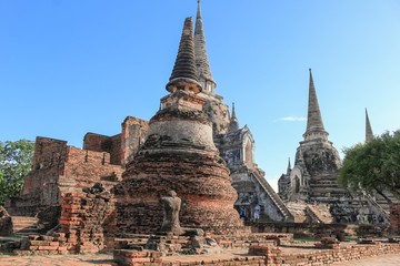 Fototapeta premium pagoda ancient famous in wat Phra Sri Sanphet beautiful ,Royal Palace in Ajutthaya travel Thailand