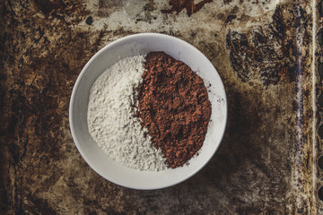 Flour and cocoa powder (powder for baking) - ingredients