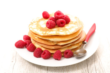 pancake with raspberry