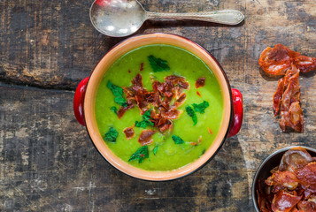 Pea and mint soup with crispy proscuitto strips