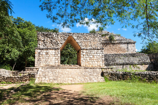 Entrance Arch at Ek' Balam, maya ruins, Yucatan, Mexico