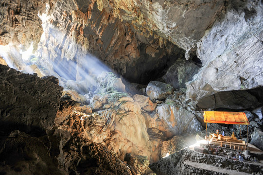 Bronze Thai Buddha in Tham Phu Kham cave