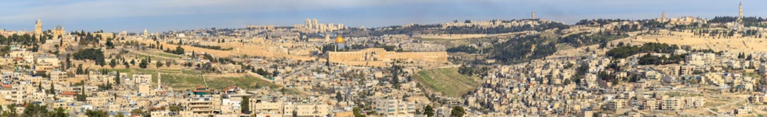 Fototapeta na wymiar Panorama of old city Jerusalem from southern side