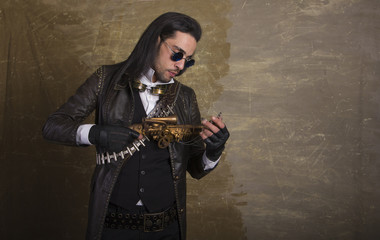 UOMO FINE 800 STEAMPUNK