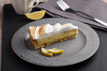 Lemon pie with meringue