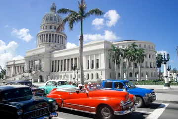 Gordijnen oude klassieke Amerikaanse auto& 39 s van Havana Cuba © scott