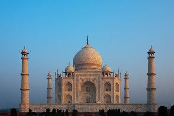 Fototapeta na wymiar Centered Sunrise Taj Mahal Nobody Present
