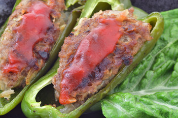 ピーマンの肉詰め