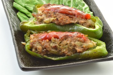 ピーマンの肉詰め