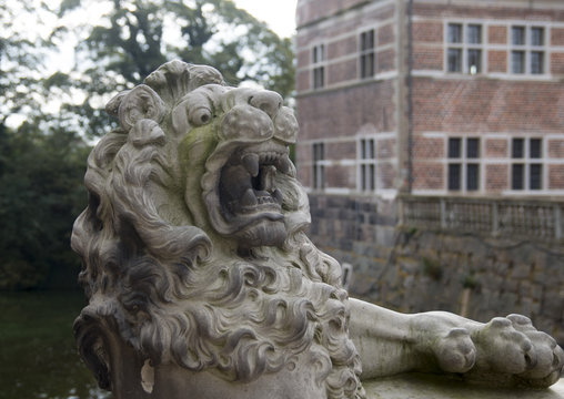 Lion statue in Friederiksborg castle