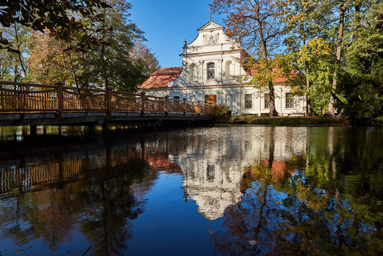 Kościoła św. Jana Nepomucena &bdquo;Na Wyspie&rdquo; w Zwierzyńcu