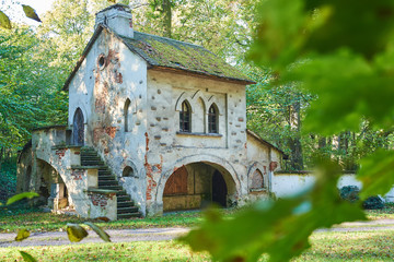 Klemensów, Michałów , domek przy bramie wjazdowej, dom strażnika  © barytek