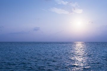 Indian Ocean. Bright sunset over the Indian Ocean. - 139934253