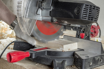 торцевая пила