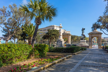 Malta Valletta Floriana: The Mall Gardens - Green Malta - parc entrance